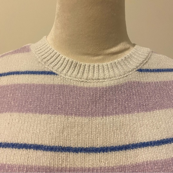 Colsie Women’s Medium Cropped Stripped Sweater - Picture 11 of 11